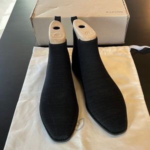 Rothy’s size 9 women’s black boot worn only once